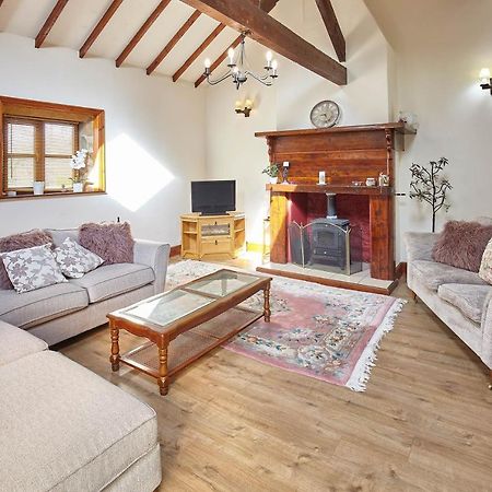 Host & Stay - The Arches Cottage Brotton Екстер'єр фото