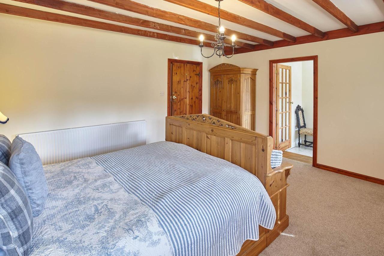 Host & Stay - The Arches Cottage Brotton Екстер'єр фото