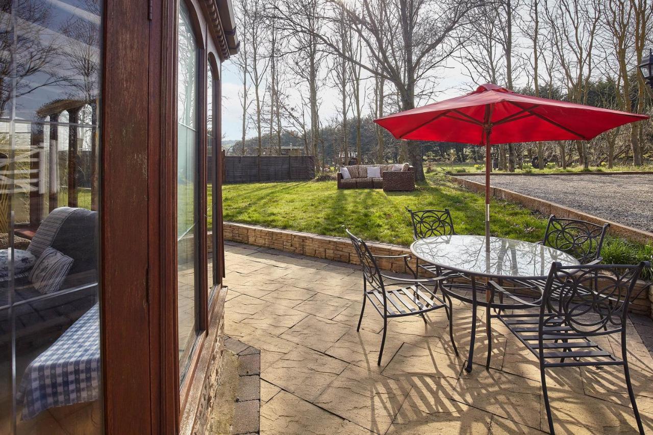 Host & Stay - The Arches Cottage Brotton Екстер'єр фото
